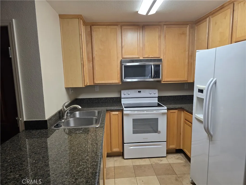 Corona, CA 92882