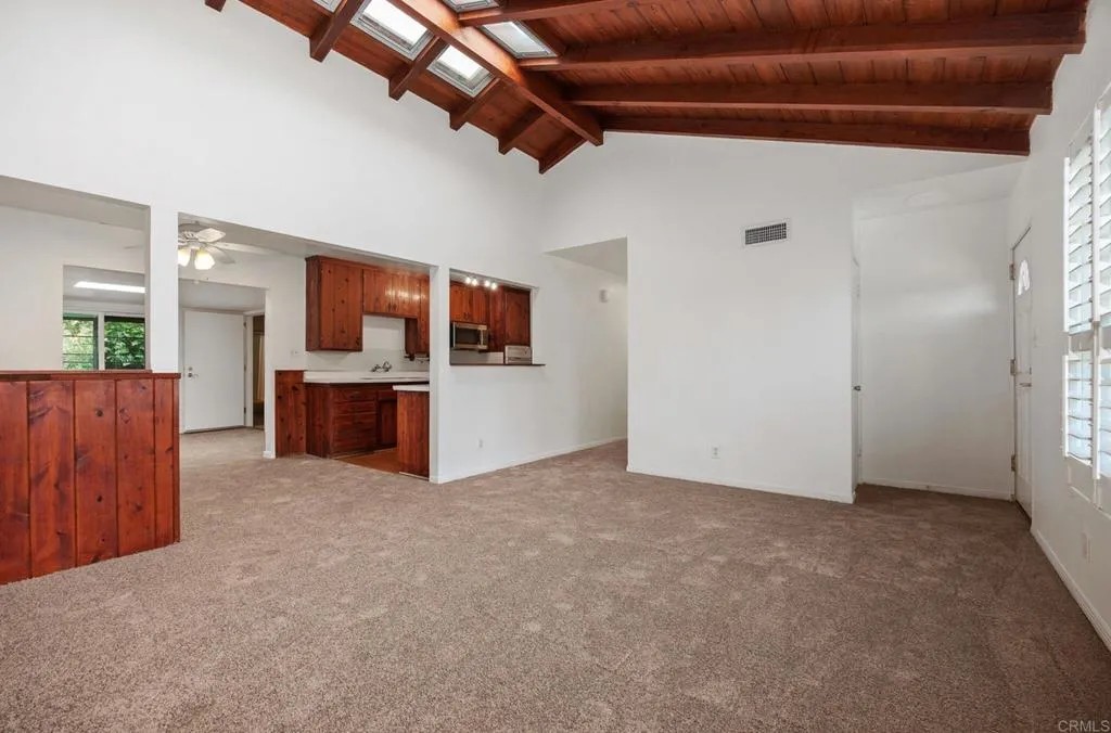 https://cdn.realtyfeed.com/cdn/127/306739593/dec5924a49fa374ed1d0eaf91b362590.webp