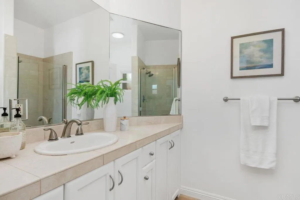 https://cdn.realtyfeed.com/cdn/127/306739599/1cd4f1330ac934213b06c81e001ccb9f.webp