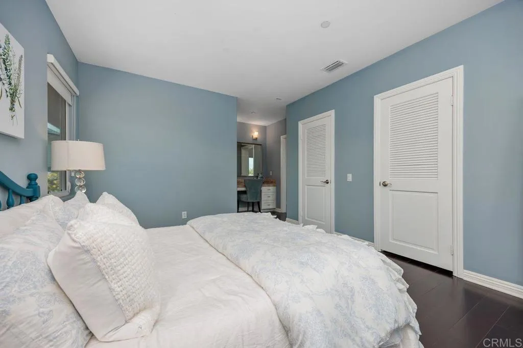https://cdn.realtyfeed.com/cdn/127/306739599/5c5dfae8658b797d917bedb803fa9028.webp