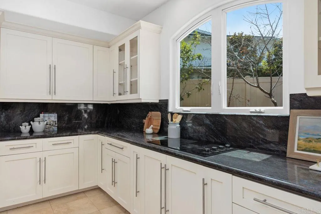 https://cdn.realtyfeed.com/cdn/127/306739599/69c46216930847f01b31960756b0ca5b.webp