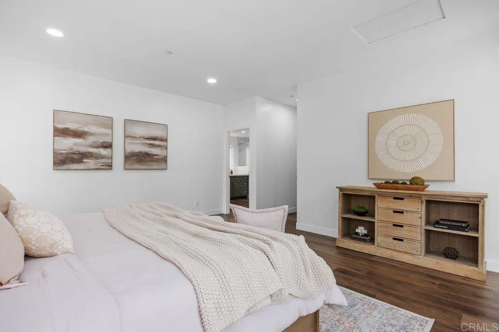 https://cdn.realtyfeed.com/cdn/127/306739599/97ae1d44453c049a34fbac413d269965.webp