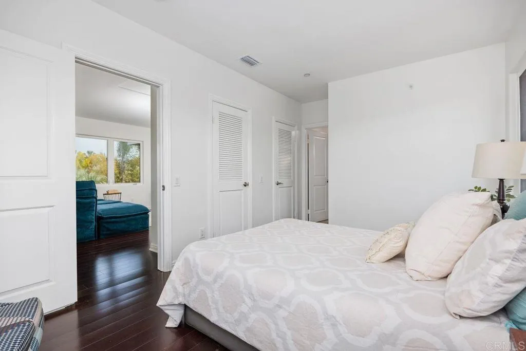 https://cdn.realtyfeed.com/cdn/127/306739599/ef85c20a4c6a5d2b606841346685d75f.webp