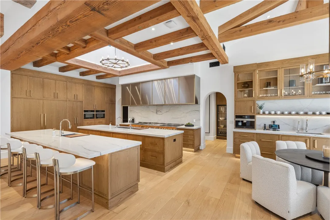 https://cdn.realtyfeed.com/cdn/127/306739610/51c6d280828f972d0f12ed91ef721d33.webp