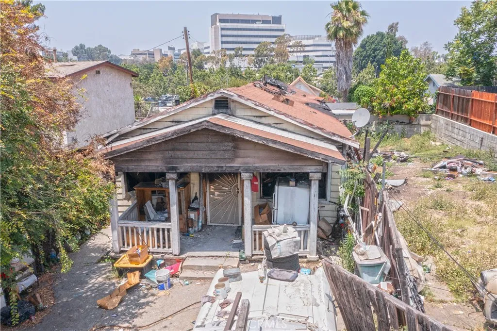 Los Angeles, CA 90033