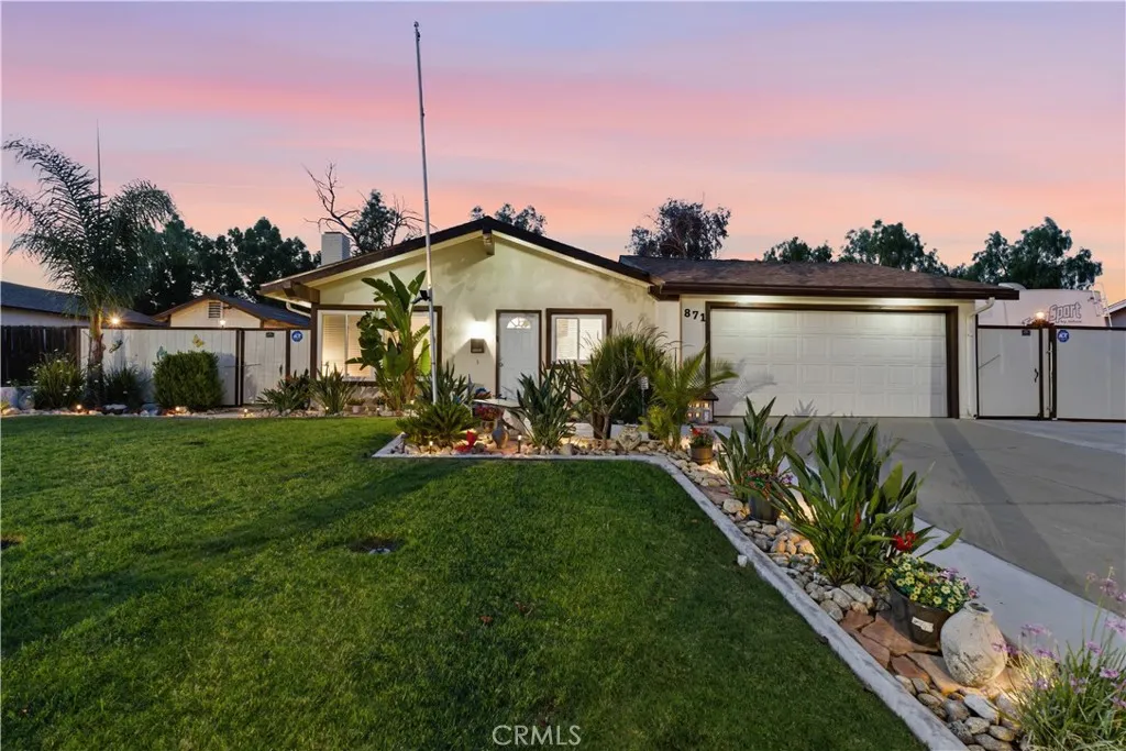 Corona, CA 92882