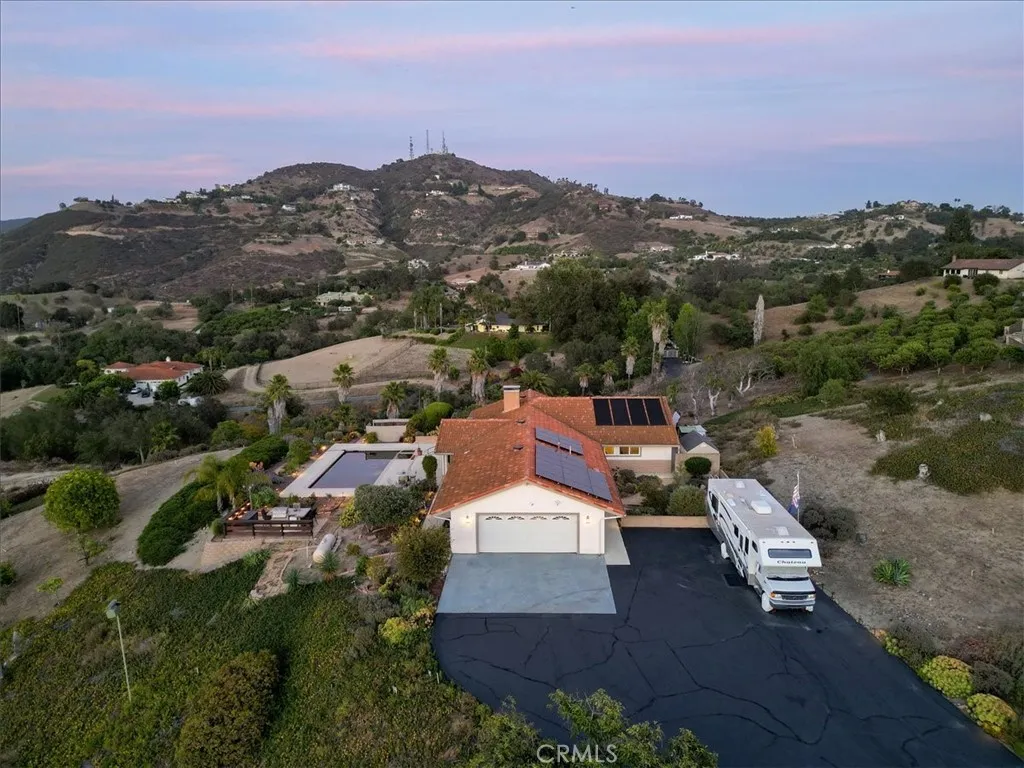 https://cdn.realtyfeed.com/cdn/127/306739656/2fc0d3f0727d3934334e321916cfe0cd.webp