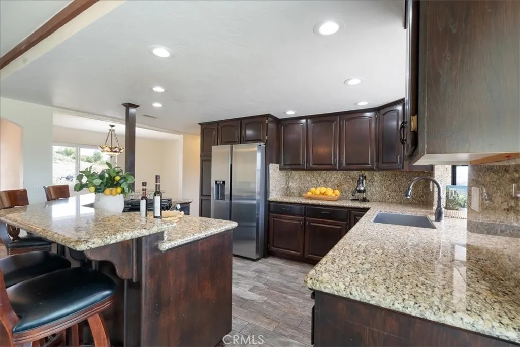 https://cdn.realtyfeed.com/cdn/127/306739656/dfcd08c3d4a20931b5231865eada704b.webp