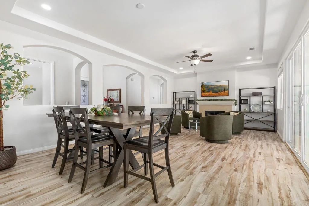https://cdn.realtyfeed.com/cdn/127/306739720/0cb3251a3d0f5557d3ca34082f55041a.webp