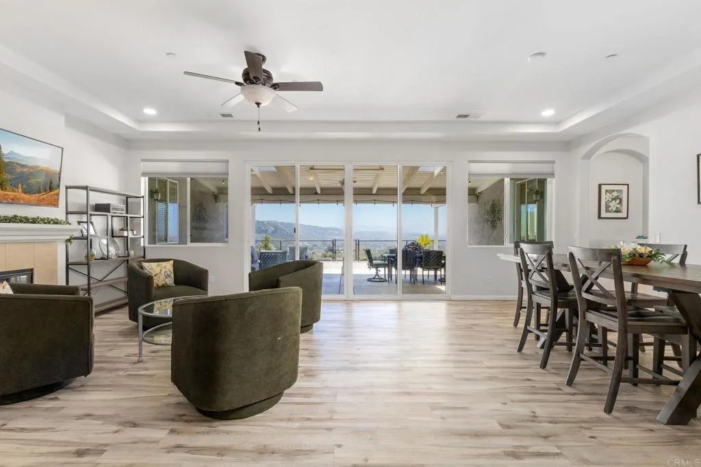 https://cdn.realtyfeed.com/cdn/127/306739720/32271d8dc757a12bf83bf39721fa443d.webp