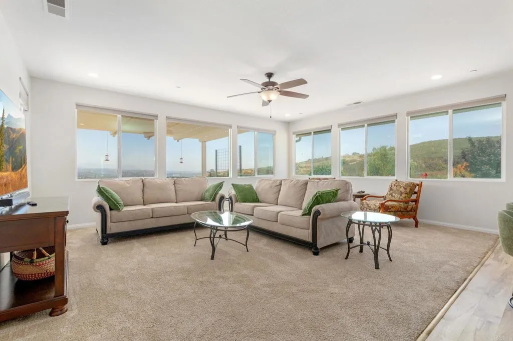 https://cdn.realtyfeed.com/cdn/127/306739720/5435da990f8475be00b59b8af044c131.webp