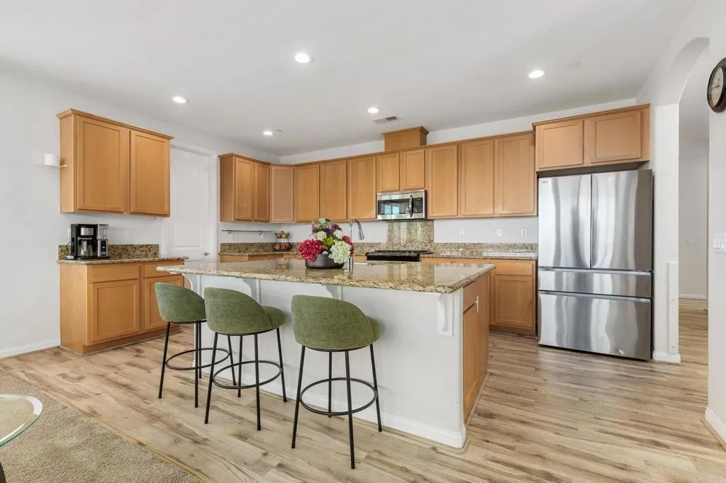 https://cdn.realtyfeed.com/cdn/127/306739720/9165c7d80218c0420e4efb6c3f9f8227.webp