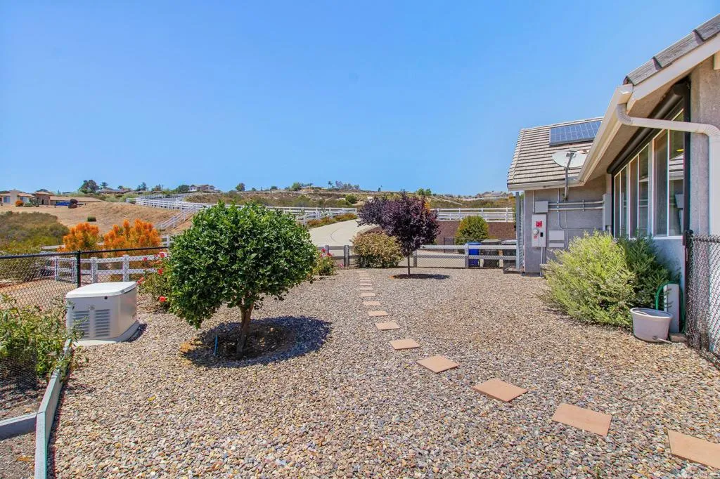 https://cdn.realtyfeed.com/cdn/127/306739720/eed98b7be0c74a26ffa2dce59ff7d252.webp