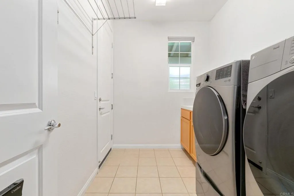 https://cdn.realtyfeed.com/cdn/127/306739720/f578ef7cbb85bca0720aa3ccdd9fb2e9.webp