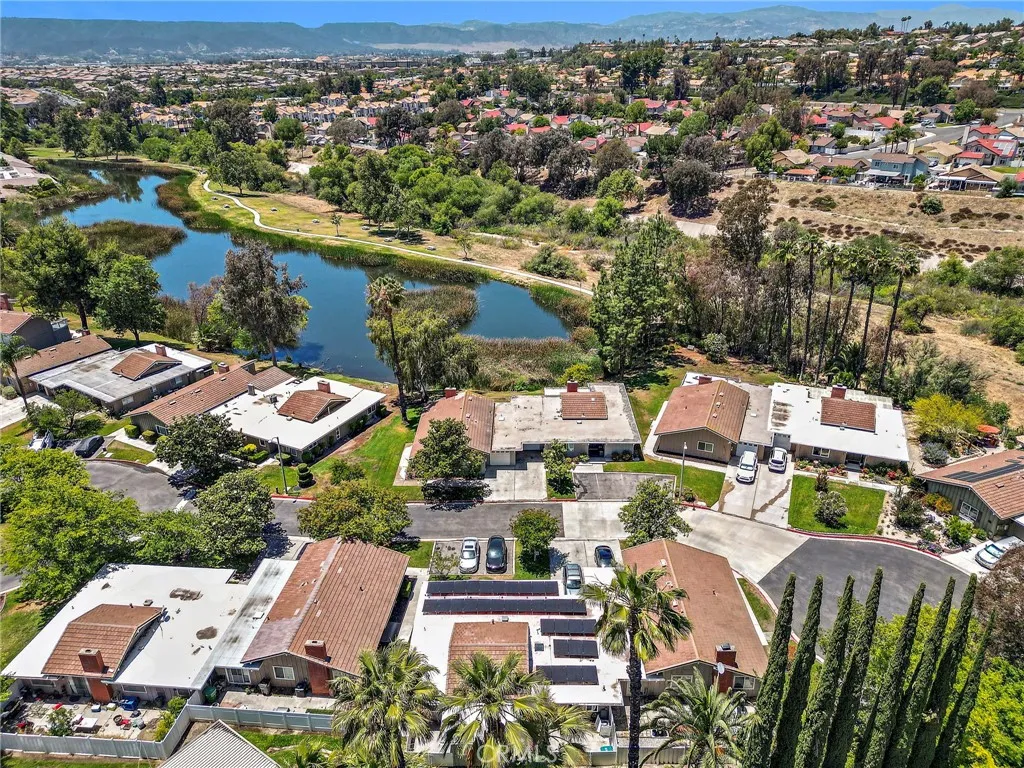 38750 Via Las Flores, Murrieta, CA 92563 - Photo 4 of 50, Murrieta, CA