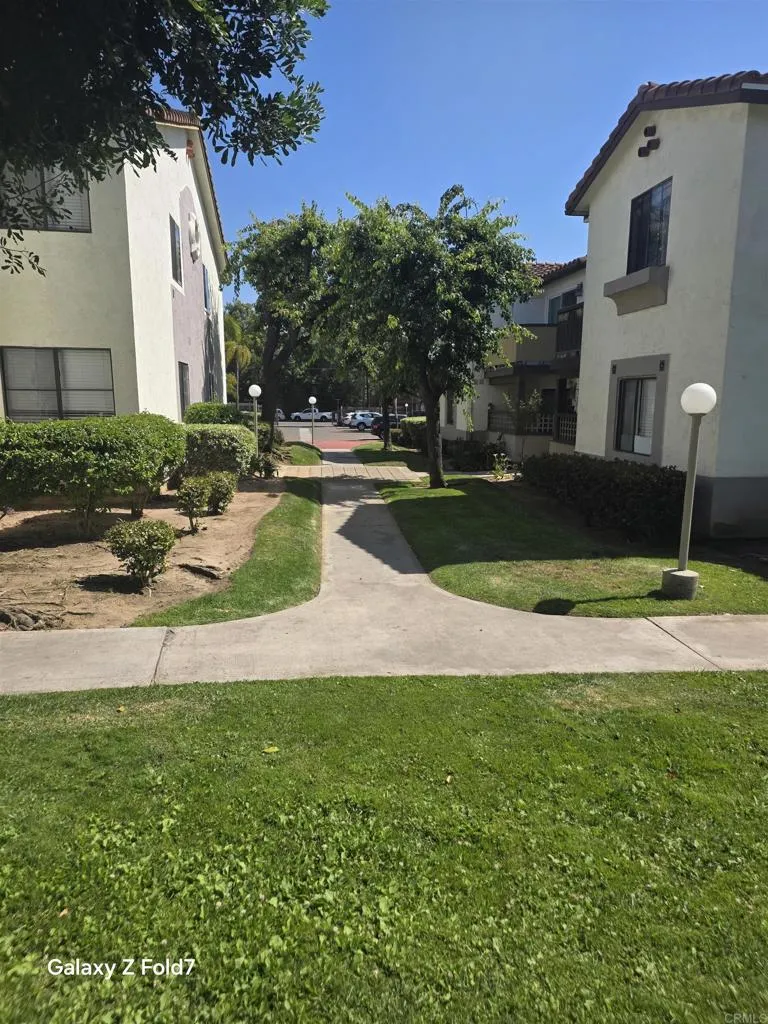 https://cdn.realtyfeed.com/cdn/127/306739734/0f4d31a59e1f740aaa98ebf32a205051.webp