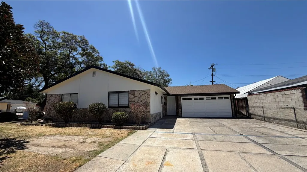 Santa Ana, CA 92704