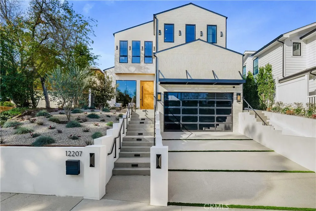 12207 Valleyheart Drive, Studio City, CA 91604 - Photo 2 of 51, Studio City, CA