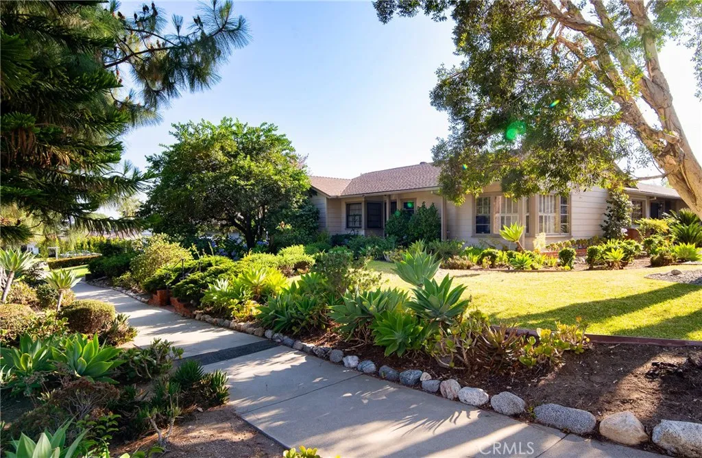 Altadena, CA 91001