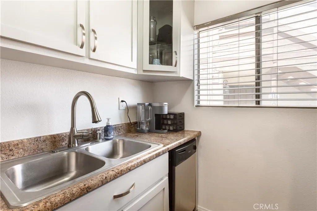 Photo #11: SW26126020 Listing: Photo #11