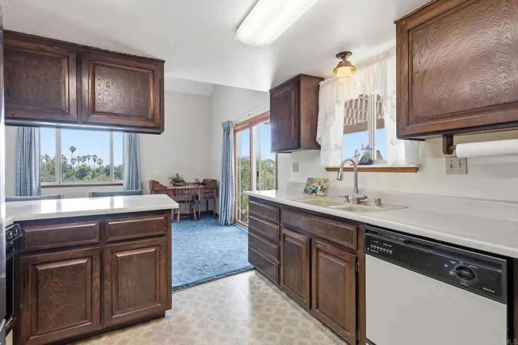 https://cdn.realtyfeed.com/cdn/127/306739778/14c2bcb684c1077cdf300d7cb1ae528c.webp