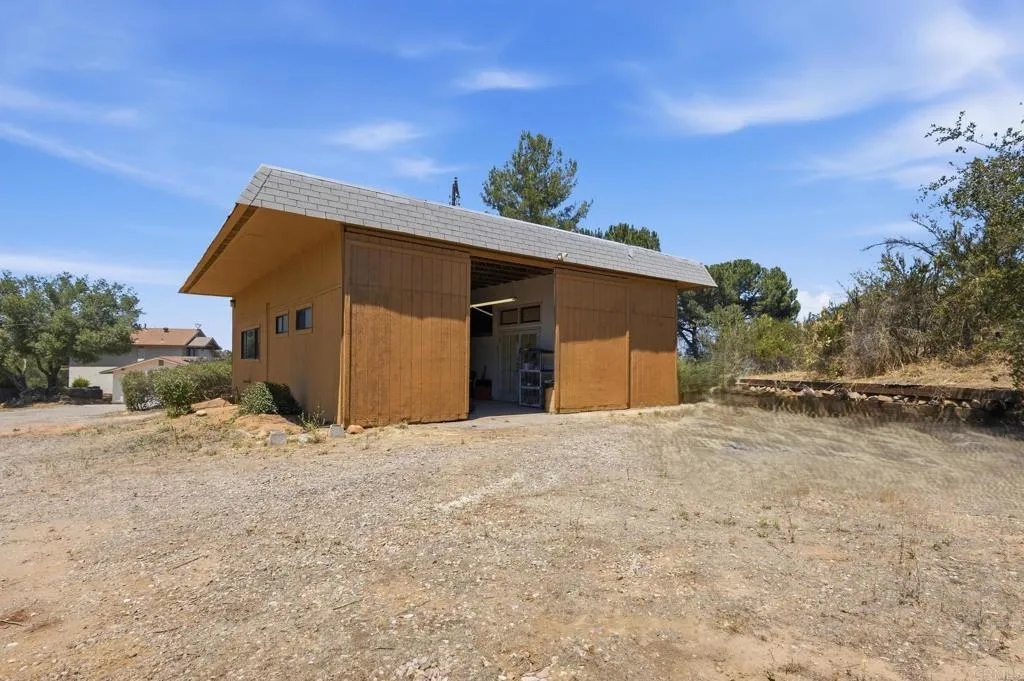 https://cdn.realtyfeed.com/cdn/127/306739778/41f1b618bc9a7b8b6bf2feef84cfaeb2.webp