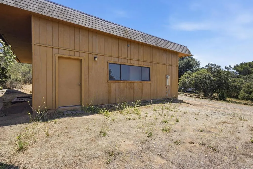 https://cdn.realtyfeed.com/cdn/127/306739778/580092bf466f3aa2bb367758cb23439e.webp