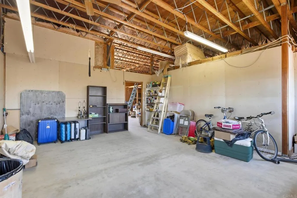 https://cdn.realtyfeed.com/cdn/127/306739778/88a3f95508bf40b3732576a21f60b968.webp