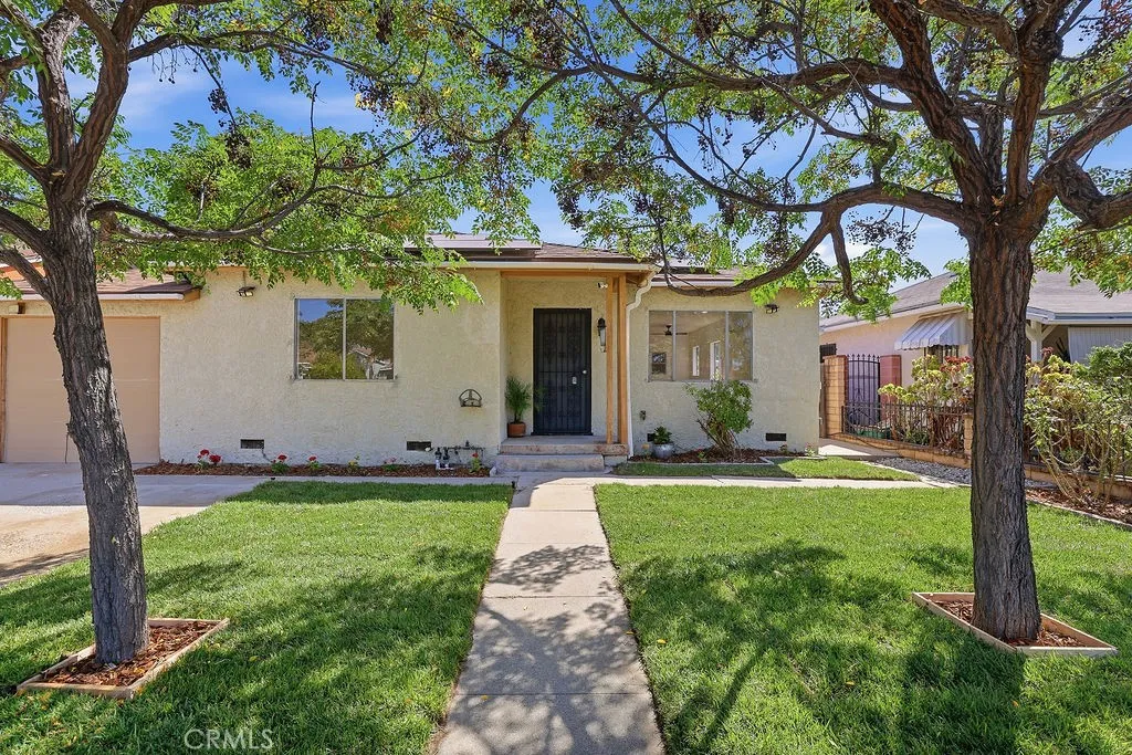 Pacoima, CA 91331