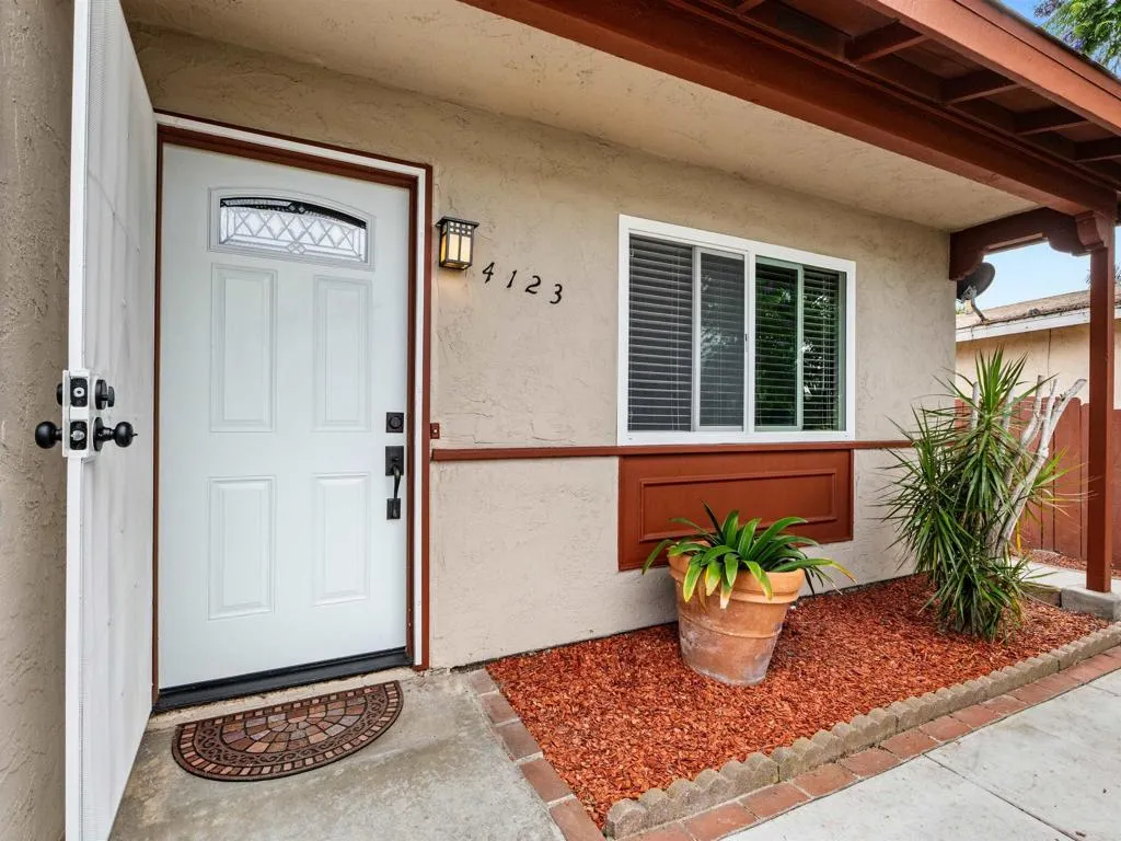 https://cdn.realtyfeed.com/cdn/127/306739823/b2ea1c0197eff699969bcaae232ffdf3.webp