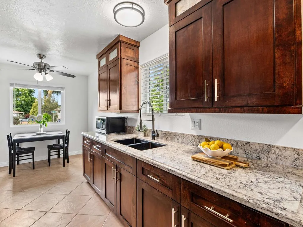 https://cdn.realtyfeed.com/cdn/127/306739823/d53568b9c6109e266a368e5582ac13ca.webp