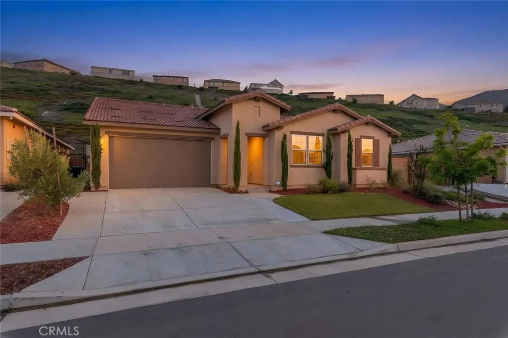 Corona, CA 92882