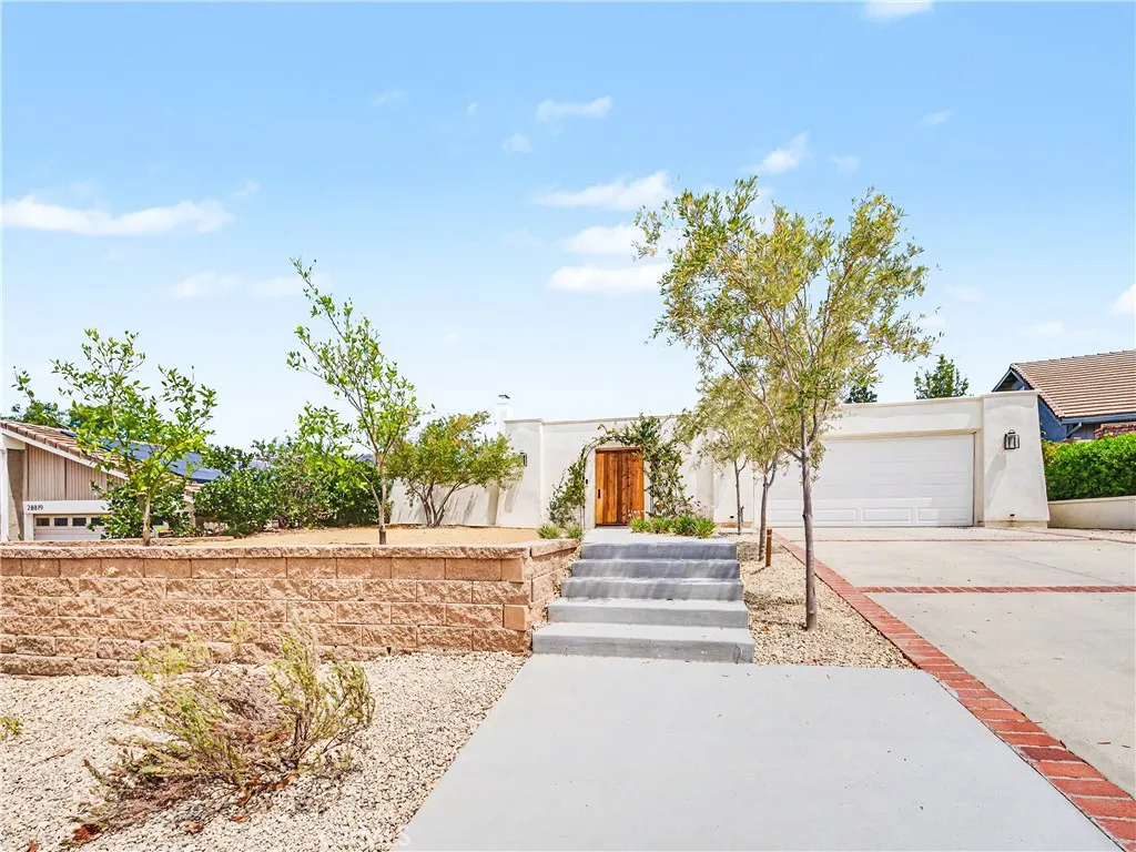Agoura Hills, CA 91301