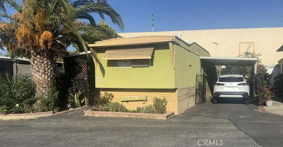 Corona, CA 92884