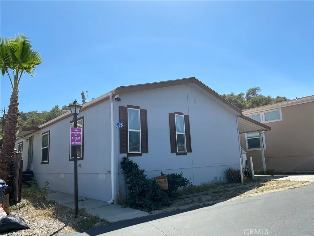 https://cdn.realtyfeed.com/cdn/127/306739929/e688944e5b5bc3135f6653ca4e932777.webp