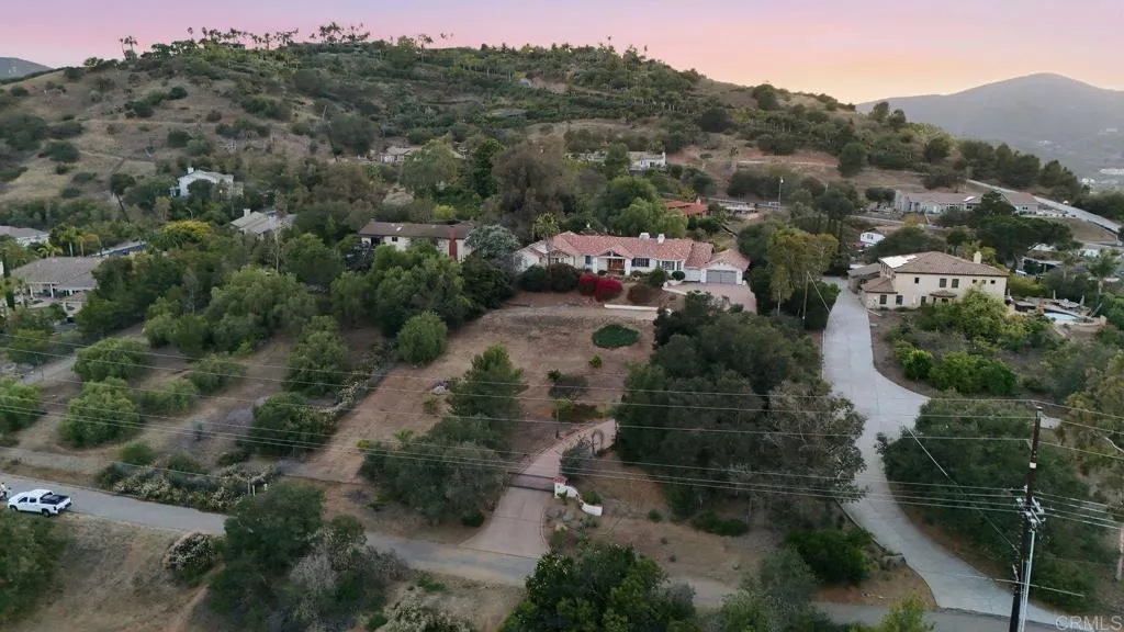 https://cdn.realtyfeed.com/cdn/127/306739980/4297827de75147d57e17873d893ae3e8.webp