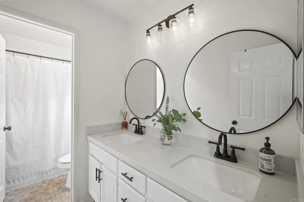 https://cdn.realtyfeed.com/cdn/127/306739997/0d0c14a0cdfb975763d50ec013401584.webp