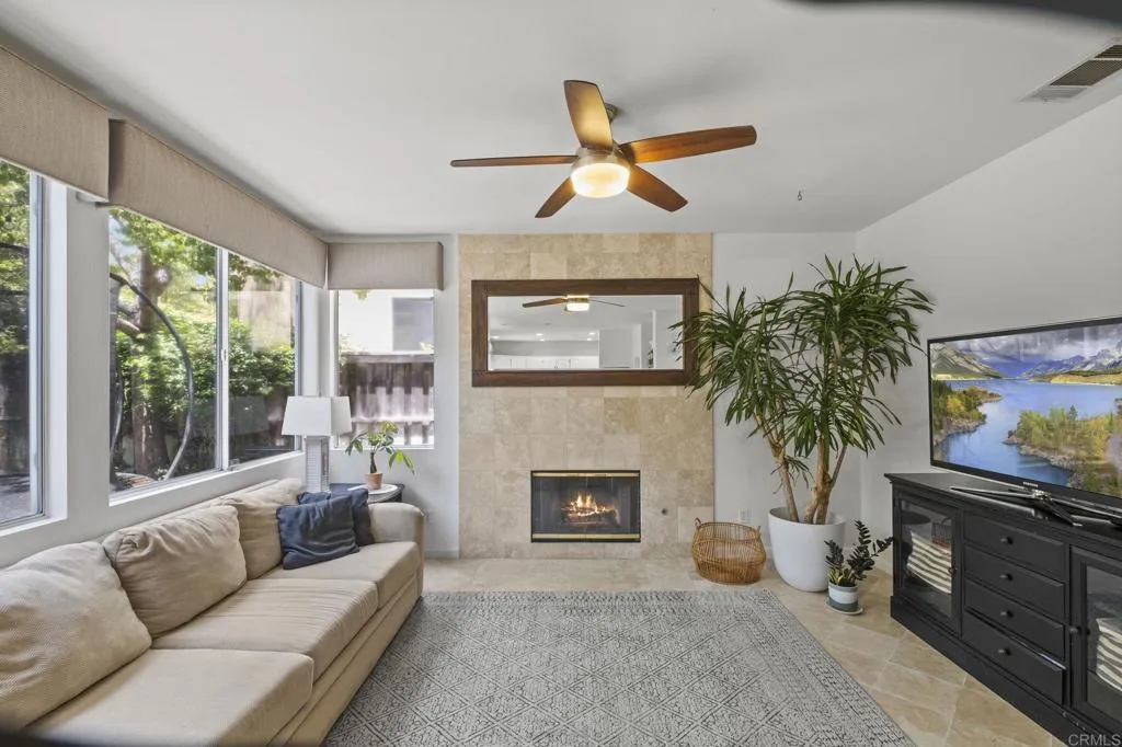 https://cdn.realtyfeed.com/cdn/127/306739997/12a8e264aa1b867e63d768b66cac9e8d.webp