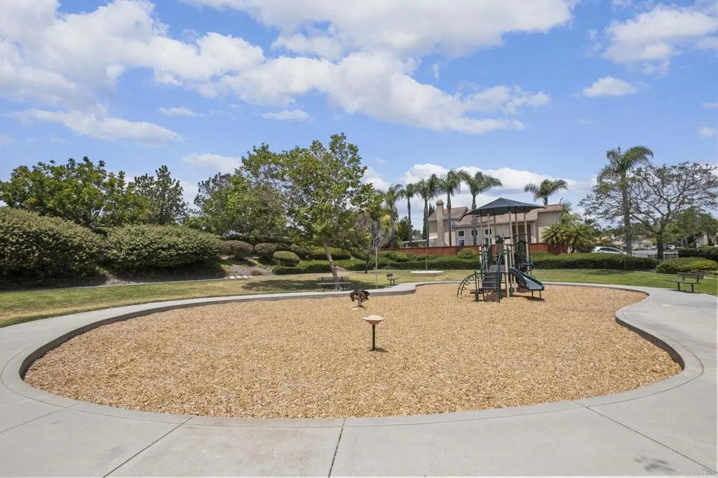 https://cdn.realtyfeed.com/cdn/127/306739997/33b1ec7a657dbf0d2e9bf5934ea2c639.webp