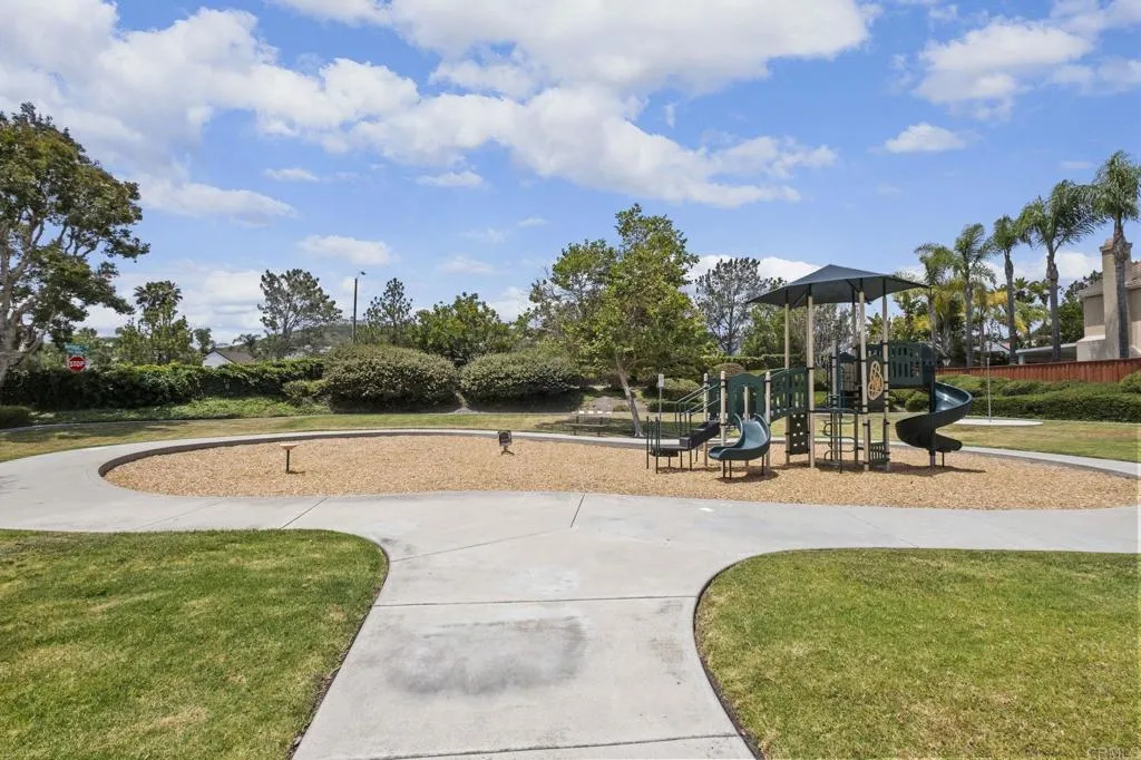 https://cdn.realtyfeed.com/cdn/127/306739997/350f20d371856d9ea7d0cceba6cb8c6f.webp