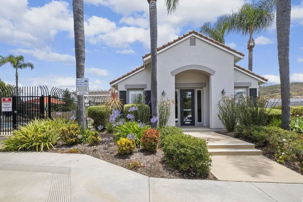 https://cdn.realtyfeed.com/cdn/127/306739997/36b4946cce97751832a1df588b76b53a.webp