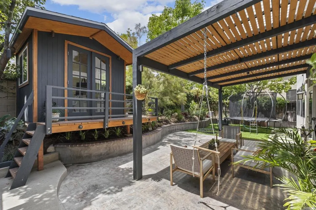 https://cdn.realtyfeed.com/cdn/127/306739997/38d1c77d4218acc77fb0ea16d125c5a6.webp