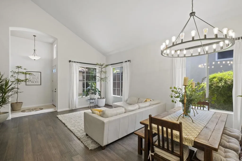 https://cdn.realtyfeed.com/cdn/127/306739997/407fd2883cfe87d789d87ff4f7b3c34a.webp