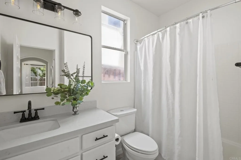 https://cdn.realtyfeed.com/cdn/127/306739997/622662c88a164fcf3ec74c212e519bd4.webp
