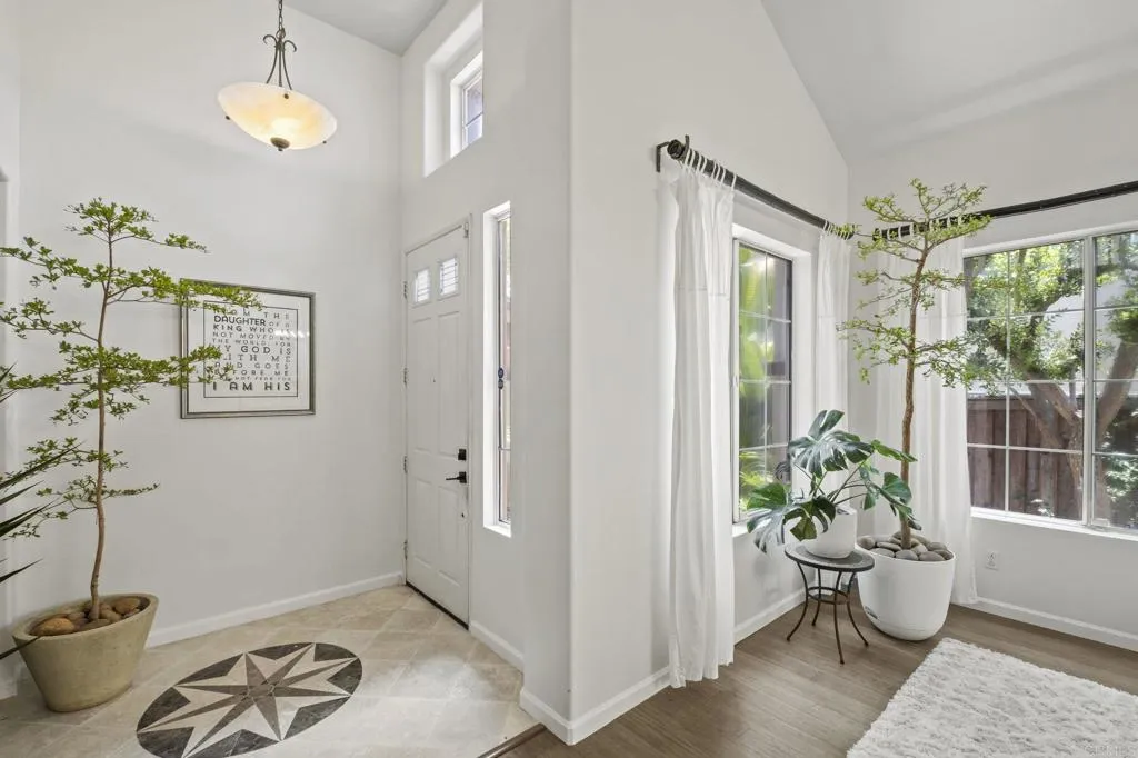 https://cdn.realtyfeed.com/cdn/127/306739997/82d3005c02acfadbd56fea31006f44cf.webp
