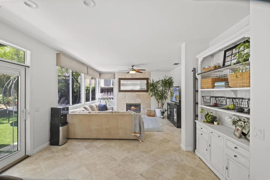 https://cdn.realtyfeed.com/cdn/127/306739997/892bf58f0542eb0ce6b3606b69642a57.webp