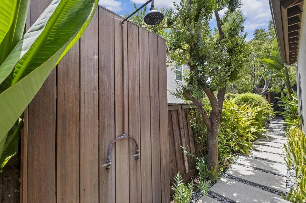 https://cdn.realtyfeed.com/cdn/127/306739997/ac805857b3c05d9d9a1ec8da151acea0.webp