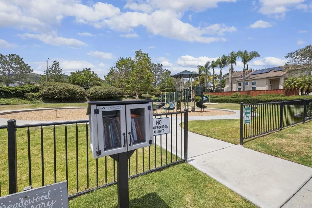 https://cdn.realtyfeed.com/cdn/127/306739997/c486473d982e8eb0ba0372f405cf8786.webp