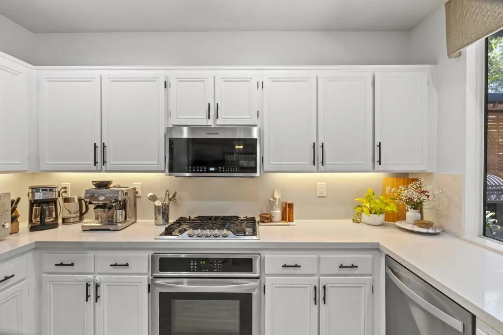 https://cdn.realtyfeed.com/cdn/127/306739997/dc3d7d8d3b06be90bd9f0bbc85a1abbb.webp
