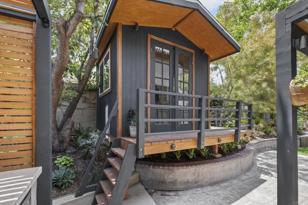 https://cdn.realtyfeed.com/cdn/127/306739997/dff0f32662e802b562bf1bae79ba19fd.webp
